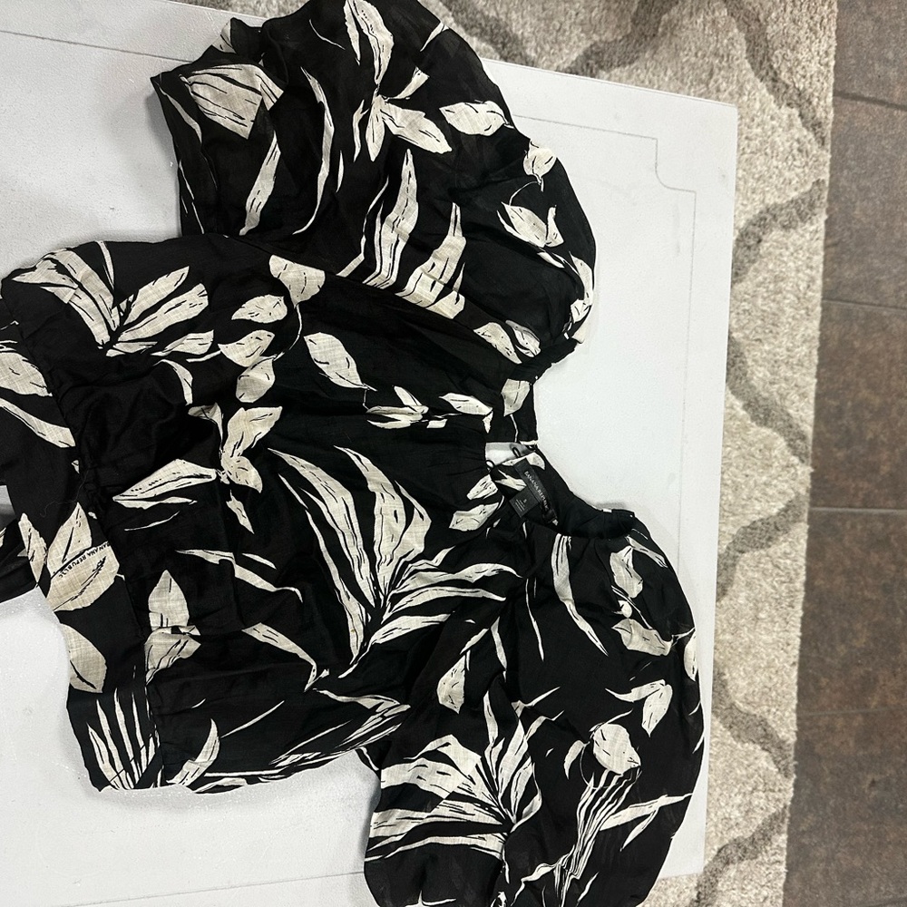 Black and White Leaf Print Blouse